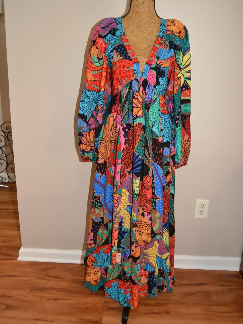 NWT Farm Rio Bobo Tropical Cool Leopards Maxi Dress Size Small Cutout Back $245 - Picture 5 of 14